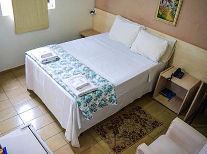 Hotel Nacoes Presidente Prudente Esterno foto